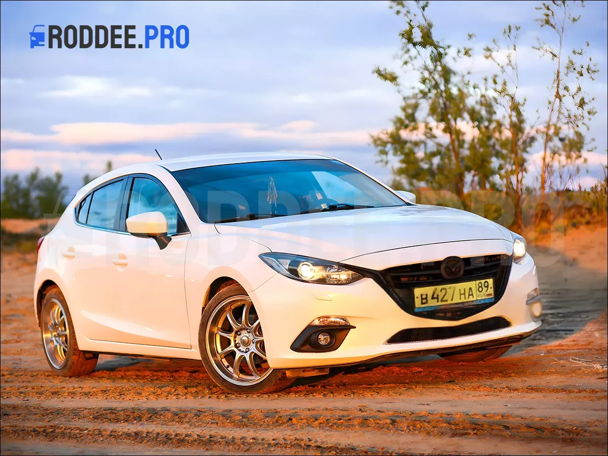 mazda 3 รหัสตัวถัง BM เป็นรุ่นแรกที่เปิดตัวแนวคิด Skyactiv