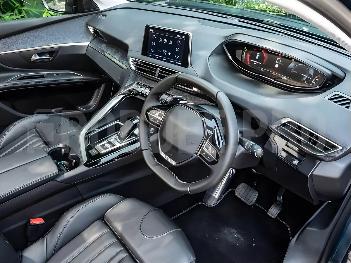 รถ peugeot 5008 ใช้เครื่องยนต์เบนซินที่ทนทาน